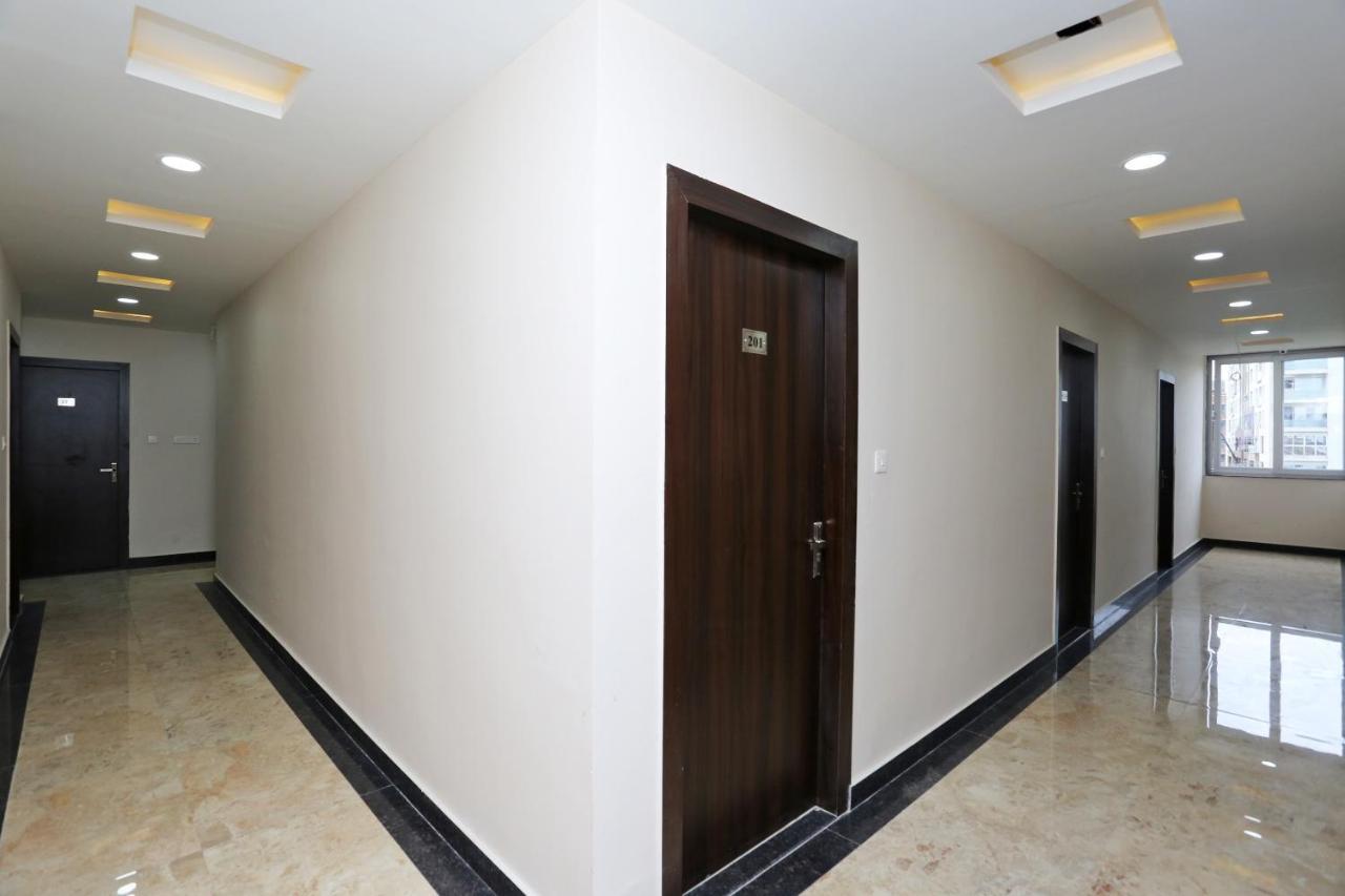 Oyo 15861 Hotel Shivganga Comfort Zone Rāipur Exteriör bild